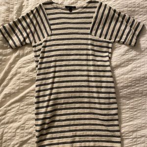 Banana Republic tshirt dress with pockets